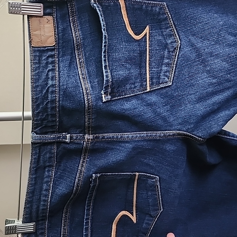 Sold! "A.E.O." Skinny Jeans (Regular) π - Picture 4 of 10